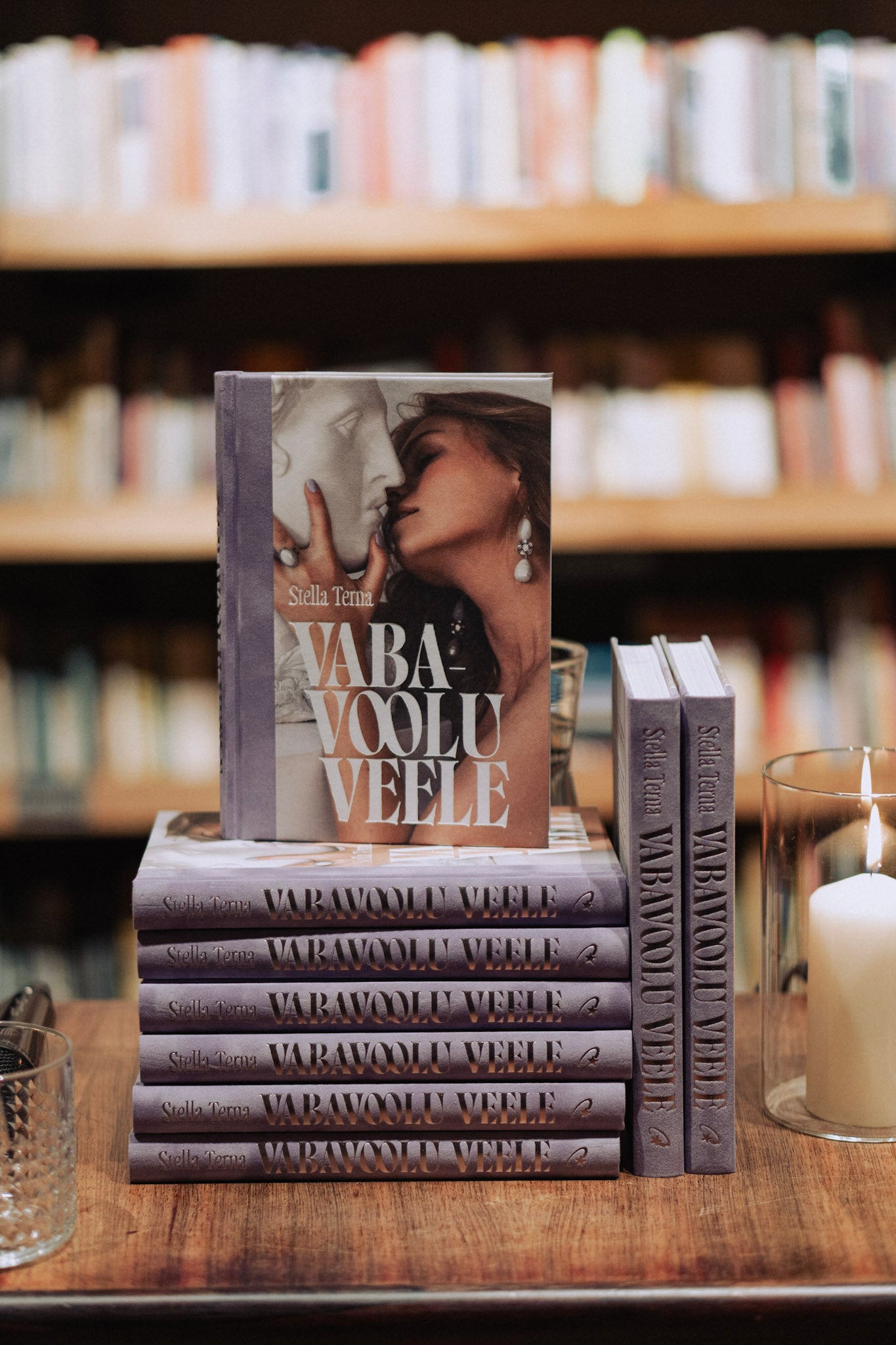 Luulekogu "Vabavoolu Veele"